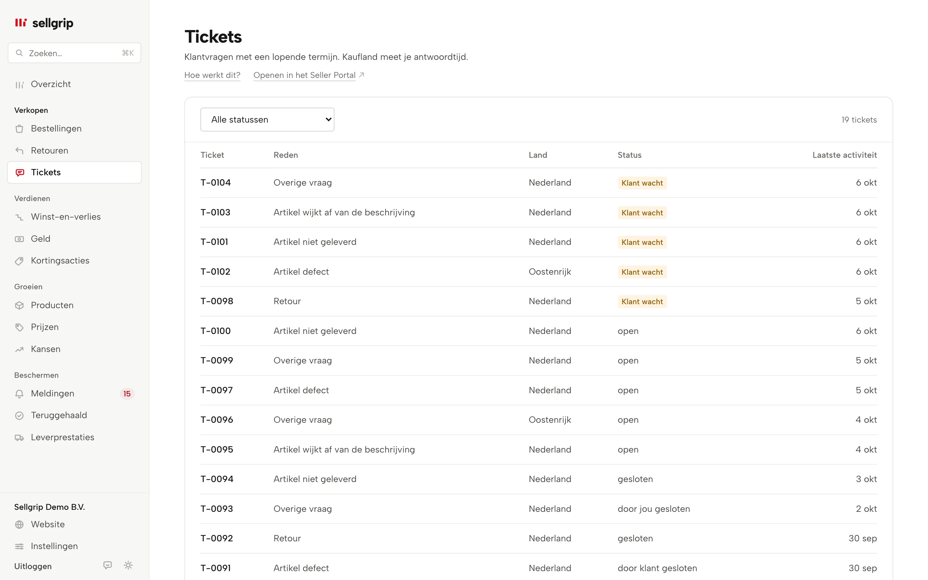 Tickets in Sellgrip: reden, land en de status Klant wacht.